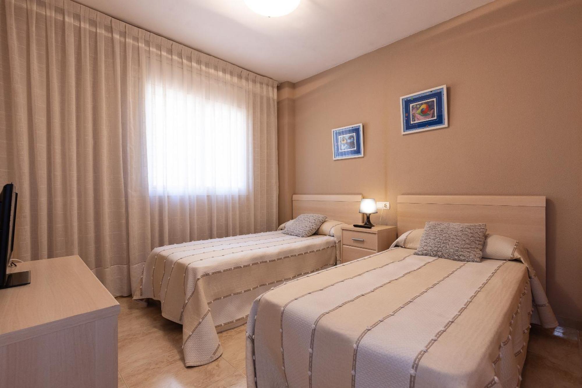 Uhc Golden Pineda Apartments 拉皮内达 外观 照片